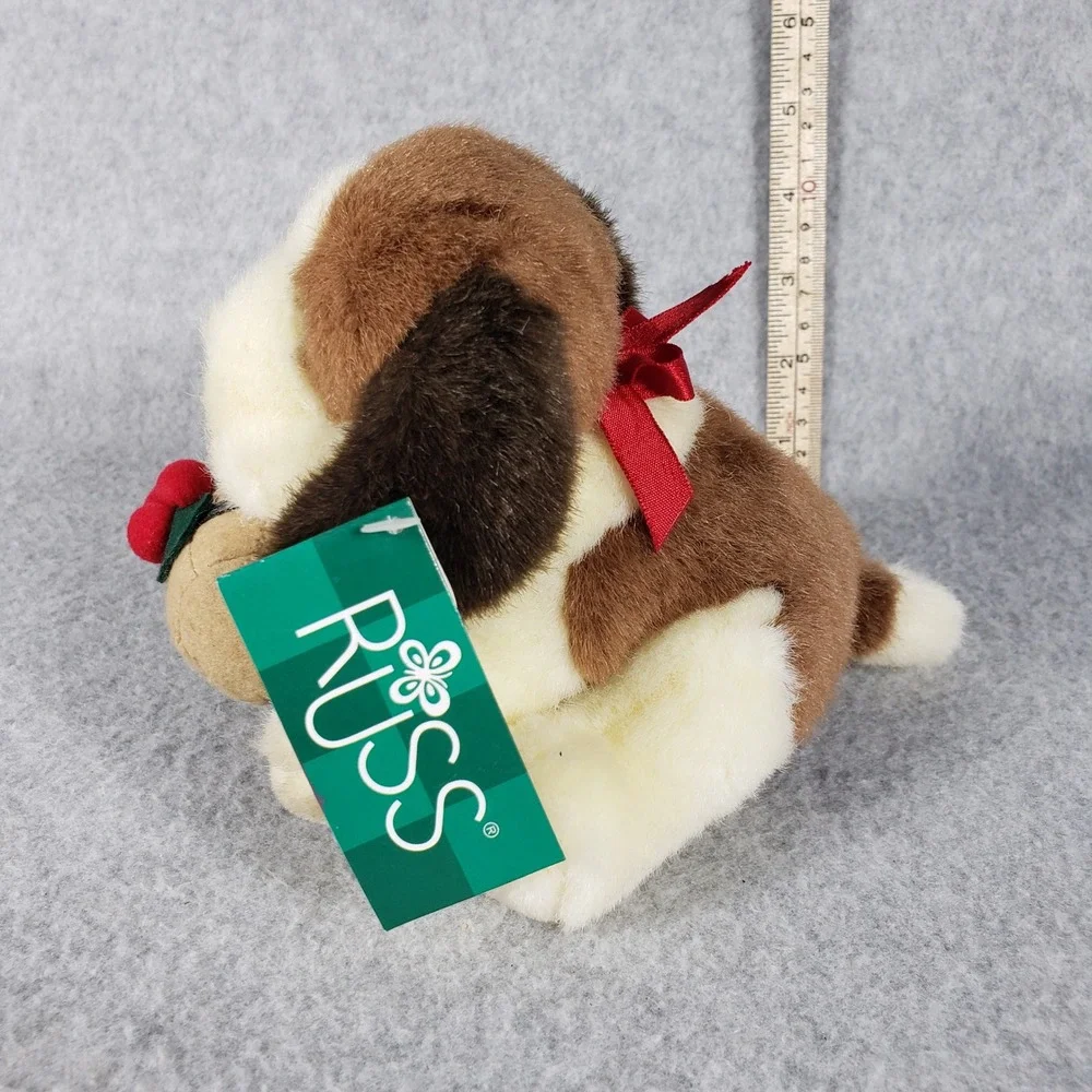 VTG Russ Duke Plush Dog Christmas Gift Holly Berries Red‎ Bow New With Tags